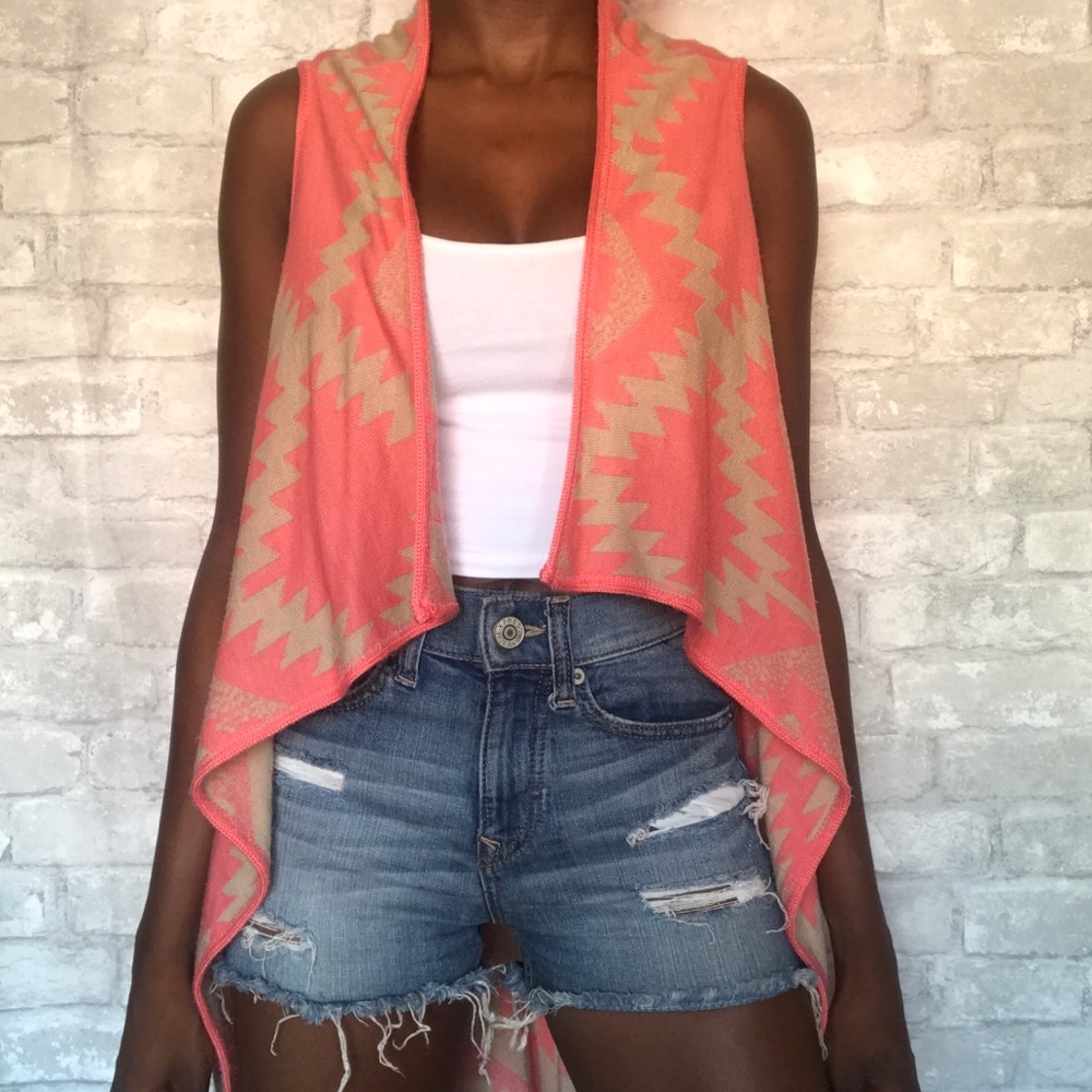 Tribal print high low sleeveless cardigan